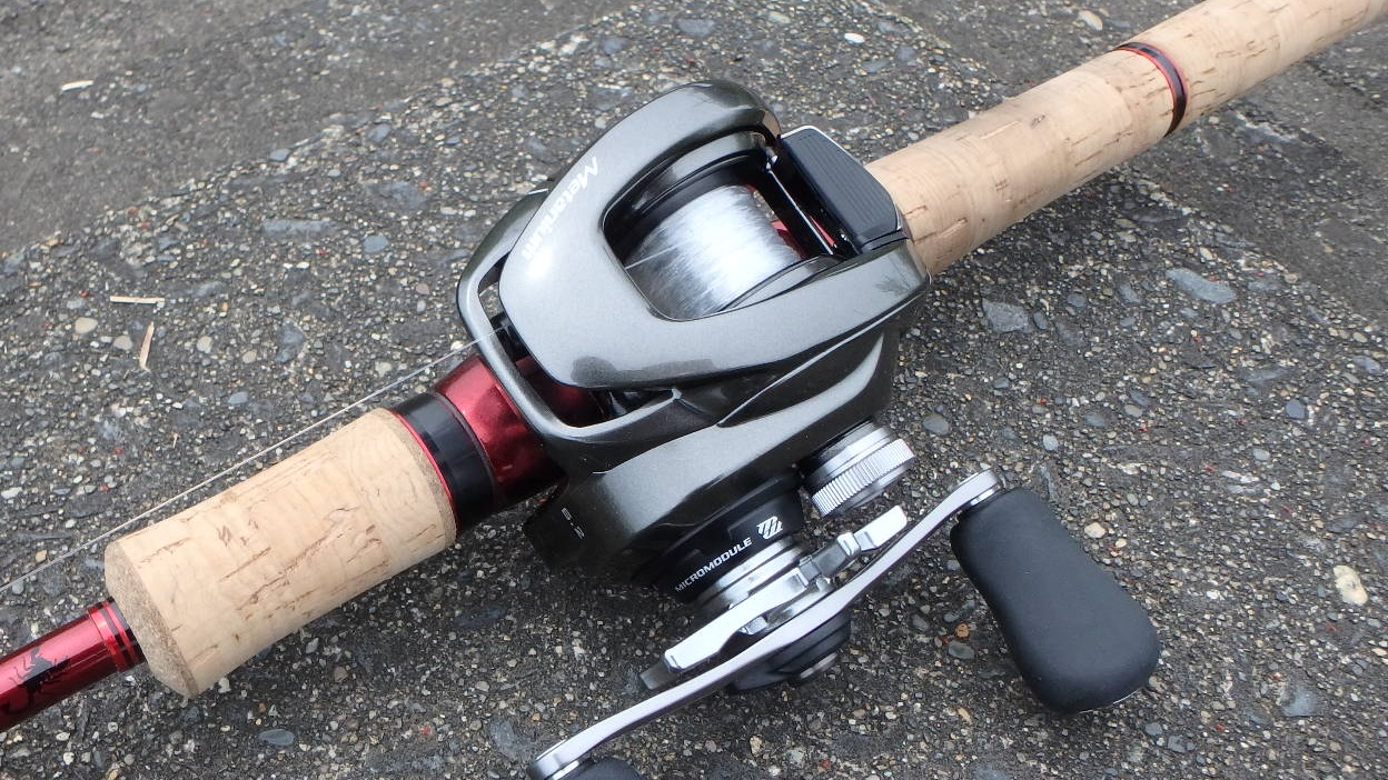 記念日 シマノ SHIMANO 23 SLX DC 70XG 右ハンドル 045645